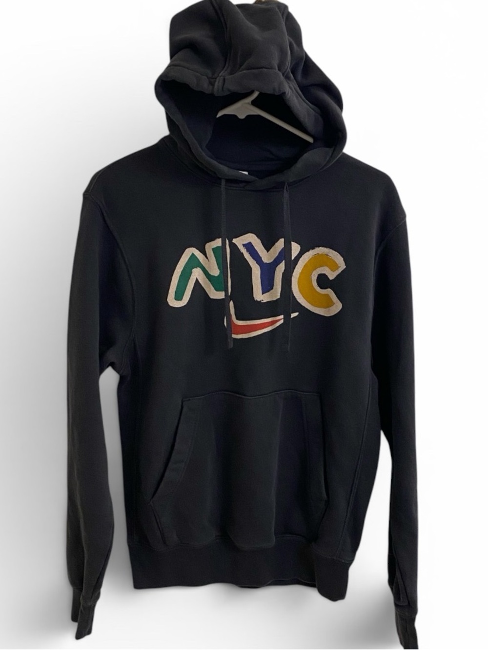 NIKE BLACK NYC LOGO HOODIE BLACK SWEATSHIRT MENS XS KANGAROO POCKET DRAWSTRING